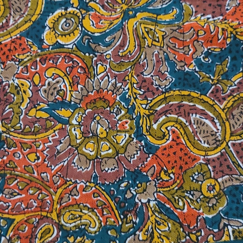 Christian Dior E'Charpes Vintage 100% Wool Scarf - Picture 5 of 16
